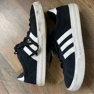 Adidas Sneakers